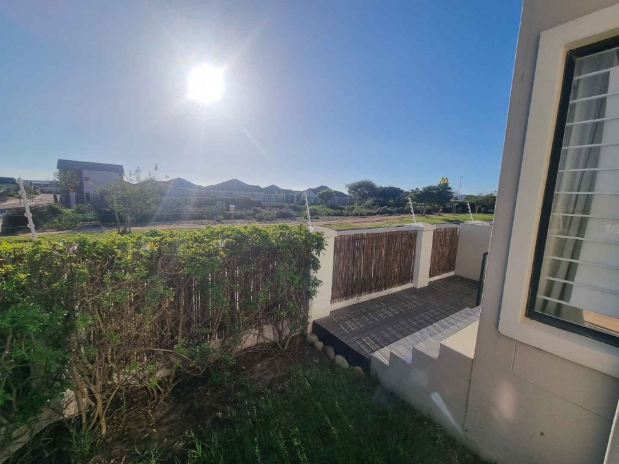 To Let 2 Bedroom Property for Rent in Burgundy Estate Western Cape